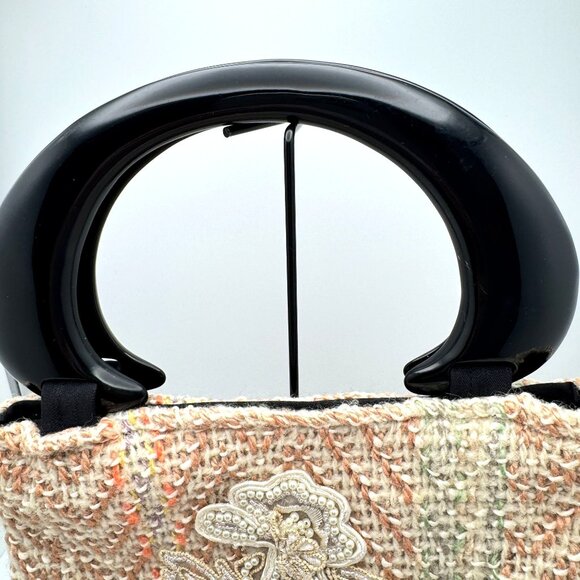 Handcrafted Vtg Inspired Woven Knit Purse Embroidered Floral Design Black Handle - Picture 9 of 9